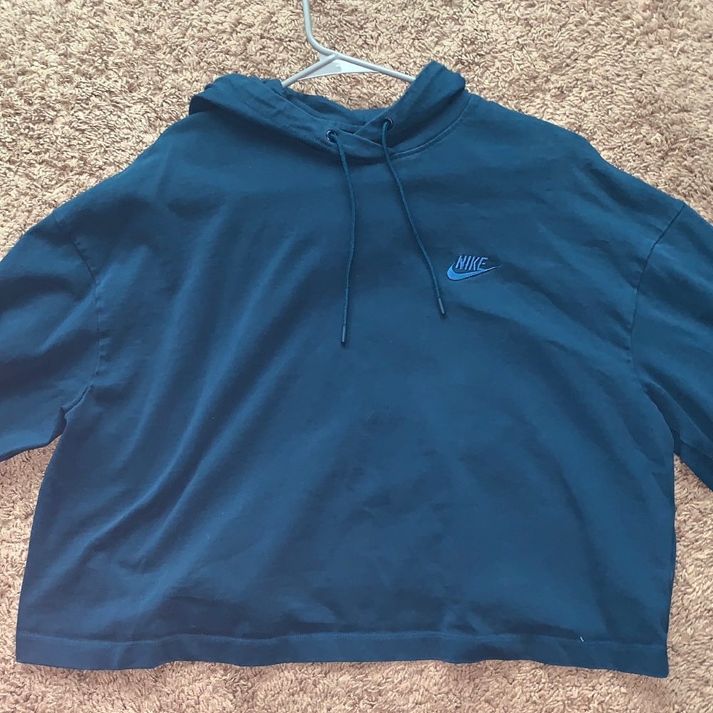 Nike cropped hoodie